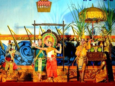 le hoi cung trang ok om bok cua dong bao khmer nam bo