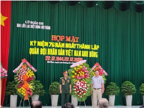 ban lien lac lu doan 316 to chuc hop mat nhan ky niem 76 nam thanh lap quan doi nhan dan viet nam