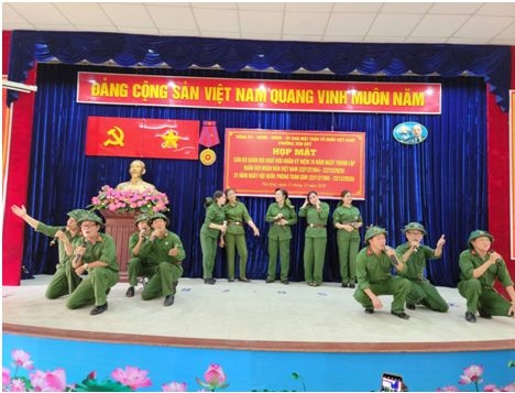 tphcm phuong tan quy to chuc hop mat nhan 76 nam thanh lap quan doi nhan dan viet nam