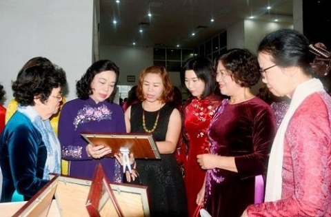 san pham tranh gao lan toa van hoa viet dat ocop 4 sao