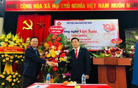 tap chi lang nghe viet nam chang duong 10 nam doi moi va phat trien
