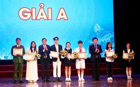 trao giai cuoc thi dai su van hoa doc nam 2022