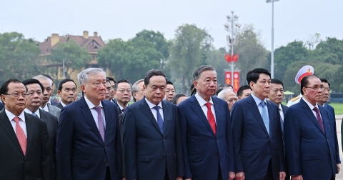 Lãnh đạo Đảng, Nhà nước vào Lăng viếng Chủ tịch Hồ Chí Minh nhân dịp 30/4