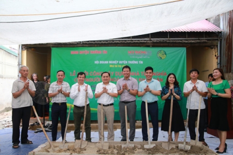 khoi cong xay dung nha tinh nghia cho gia dinh kho khan o thuong tin