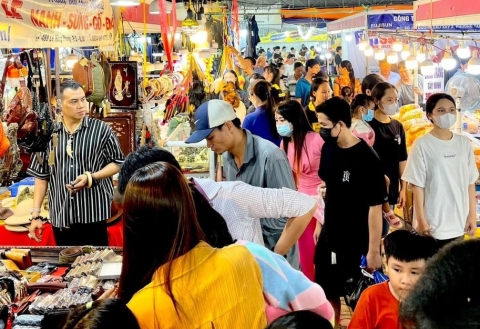 long an quang ba gioi thieu san pham ocop tai hoi cho tu hao hang viet nam