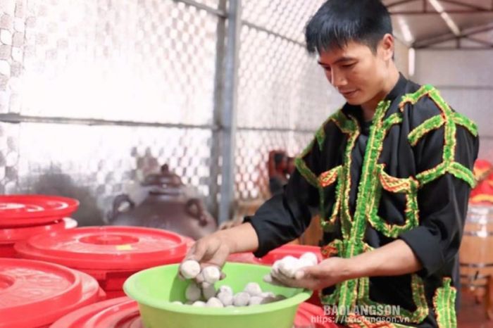 Phát triển nghề truyền thống: Góp phần thúc đẩy kinh tế nông thôn Phát triển nghề truyền thống: Góp phần thúc đẩy kinh tế nông thôn