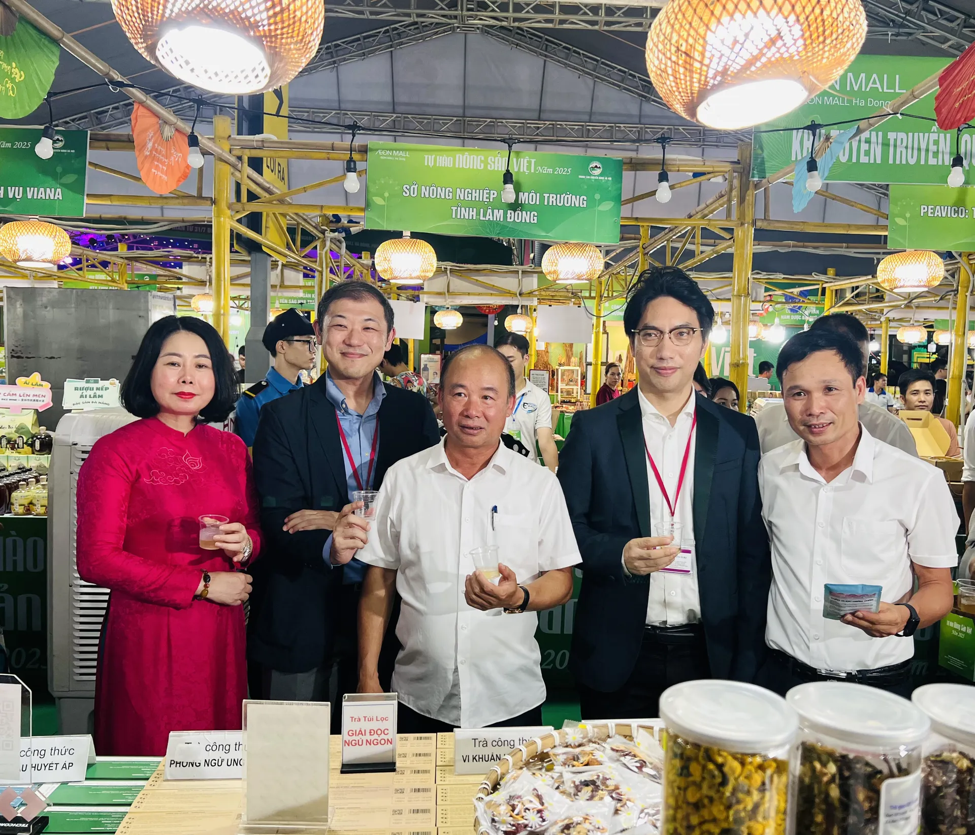 hon 1000 nong san san pham ocop hoi tu chuong trinh tu hao nong san viet nam 2025