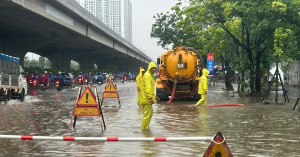 Hà Nội: Tiếp tục mưa, nước rút chậm tại nhiều điểm úng ngập