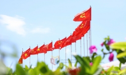 Quảng Ninh: Rực rỡ cờ hoa chào mừng Đại hội Đảng bộ