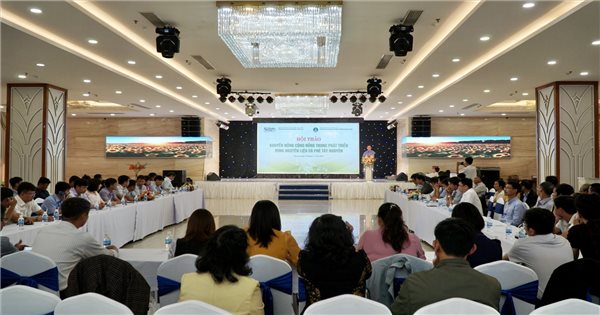 Khuyến nông cộng đồng hỗ trợ phát triển vùng nguyên liệu cà phê bền vững