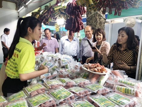 hundreds of specialty products converge at ben tre industry commerce and culinary fair 2023