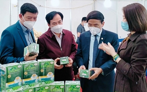 hanoi strengthens promotion to connect consumption of ocop products in 2022
