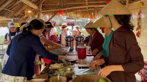 lang du lich go co di san ngan nam ben bo bien quang ngai