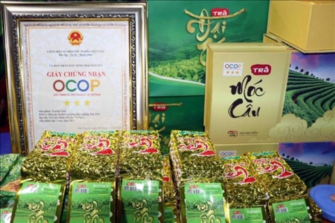da dang hang hoa tai hoi cho trien lam moi xa phuong mot san pham ocop thai nguyen 2022
