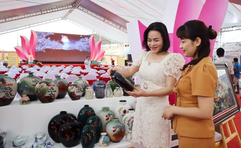 khai mac su kien gioi thieu san pham ocop gan voi van hoa cac tinh mien nui phia bac