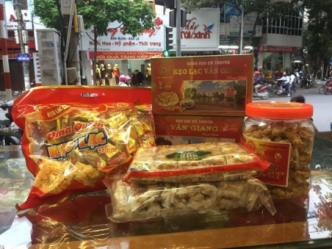 co so san xuat banh keo van giang ton vinh huong vi banh keo truyen thong